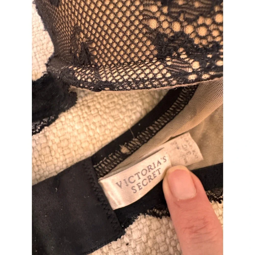 Victoria Secret Demi Uplift Bra Biofit Black Lace Underwire 34C‎